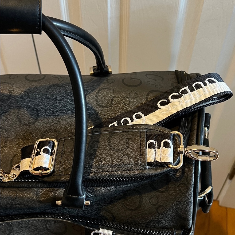 GUESS Logo Debossed Rolling Black Duffel Weekender Travel Bag - Picture 10 of 16